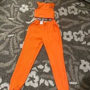 Such a cute jogging set and comfy with being sexy